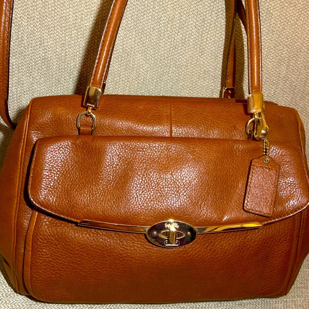Coach satchel in buttery soft leather, excellent condition.